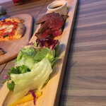 OCTAVAR - リブロースステーキ、値段の割には美味しい