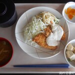 Akashishiyakushominamikaigishitsutou - B定食