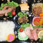 Sukiyaki Shabu Shabu Tenno Tasuke - テイクアウト：仙台牛づくし弁当3,500円（税抜）