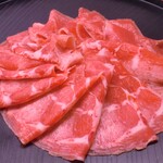 Sukiyaki Shabu Shabu Tenno Tasuke - 牛タン（すき焼き、しゃぶしゃぶ用）1皿1,400円（税抜）