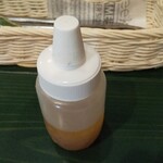 カフェダイニング ドングリ - ドレッシングもオリジナル。サッパリと旨い！