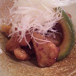 東條 - 阿波尾鶏と里芋とアボガドの桑煮