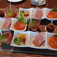 The Living Room with SKY BAR - 