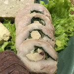 洋惣菜 亀洋 - フォアグラと鶏肉のガランティーヌ