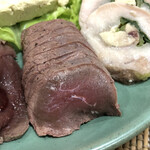 洋惣菜 亀洋 - カンガルーのロースト