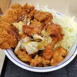 かつや - 鶏ちゃん焼きチキンカツ丼（大盛）781円