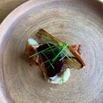 エル・バウ・デコラシオン - メインはシルキーな静岡産の麦豚ポーク。