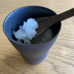 エル・バウ・デコラシオン - 新生姜とパイナップルのグラニテ。さっぱりとした口当たり♡