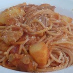 モンドール - チキンとジャガイモのトマトソーススパゲティーアップ