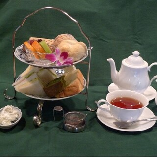 ティールーム エメラルド_0