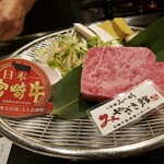 宮崎牛鉄板焼ステーキ 心斎橋みやちく みやざき館 - 