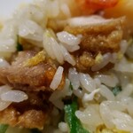 中華料理 景福 - よく見たら揚げてあるチャーシュー