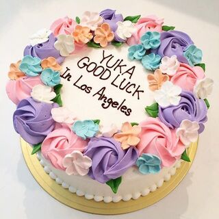 お祝いの席に華を添える、あなただけのオーダーケーキを♪