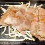 Amiyaki Sakaba Uzumaki - 黒毛和牛カルビ・１，３８０円