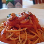 ラ・ルーチェ - チキンのトマトソーススパゲッティアップ