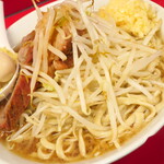 ラーメン二郎 - ラーメン小＋ニンニク多め＋ショウガ半分