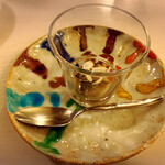 オーガニックグリル鵠沼海岸 - アミューズ
      貝　アーティチョーク　天然きのこ　海老オイル