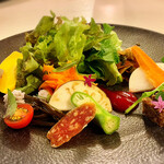 オーガニックグリル鵠沼海岸 - 前菜
      旬野菜　鵠沼魚醤ドレッシング