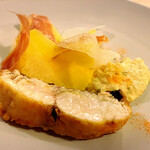 オーガニックグリル鵠沼海岸 - 魚料理
      フィッシュ南蛮　ガスパチョ甘酢　ぬか漬けタルタルソース　梨とコリンキーと生ハムのサラダ