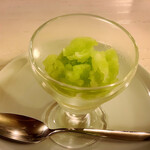 オーガニックグリル鵠沼海岸 - お口直し
      バジルソルベ　レモンジュレ
      