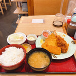 Tsukiji Shokudou Genchan - フライ定食、1,200円。