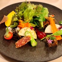 オーガニックグリル鵠沼海岸 - 前菜
                      旬野菜　鵠沼魚醤ドレッシング