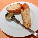 Sion - シチューにはパンがいい