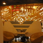 マヅラ喫茶店 - 美しい壁面のデザイン
