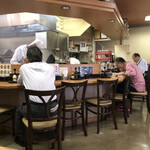 新華園 - 店内の雰囲気♪