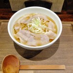 うどん 咲花善伝 - 肉うどん「白」