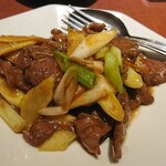 福盈門 - 牛肉の葱生姜炒め