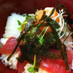 Izakaya Oumiya - 海鮮丼はマグロ、サーモン、イカ、いくらなどなど