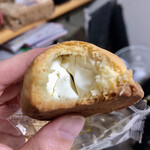 肥後節菓熊本 むらた - チーズ饅頭断面図