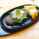 アヤズキッチン - 網焼きハンバーグ和風おろしソース(150g) 750円〜
