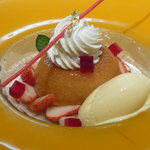 ロオジエ - 苺のサヴァラン　キルシュのアイスクリーム