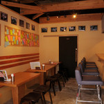 POCHA - 1人でも落ち着いて寛げるお店です。