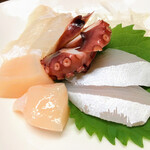 有限会社桝屋酒店   - カンパチ 帆立 タコ ヒラメ