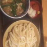 久兵衛屋 - 牛モツつけ汁うどん