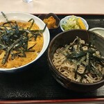 あだちや - ランチ（玉子丼＋冷やかけ蕎麦）