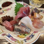 金町製麺 - 刺身盛（イサキ、のどぐろの炙りなど）