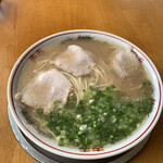 ラーメン げんこつ家 - ラーメン(¥550)