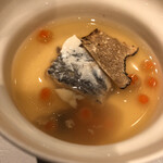 水仙月 - 鮭の茶碗蒸しにイクラ餡、トリュフがかかってる！