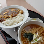 Chuugokuryouri Koukakurou - 麻婆丼と半ラーメン（¥590税込み）