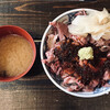 ぼんてん漁港 - 肉丼(750円)