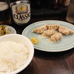 餃子と麺 いせのじょう - 味噌汁代わりにビールで「水餃子定食」(笑)