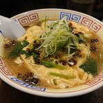 餃子と麺 いせのじょう - 卵とじ最高(笑)