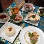 Bali Cafe PUTRI - 今日は『ヘルシー＆ビューティランチコース』をいただきました♡ ボリュームあるのにヘルシーで、バランスも満点でした‼ しかも、これだけそろって1800円♡ 美味しくいただきました♪(^^)