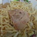 ラーメン二郎 - 豚はちいちゃいけど旨いんだよ～