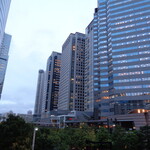 ラーメン二郎 - 港南口ビル群、20年前は何もなかった