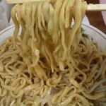 ラーメン二郎 - 夢中になれる麺